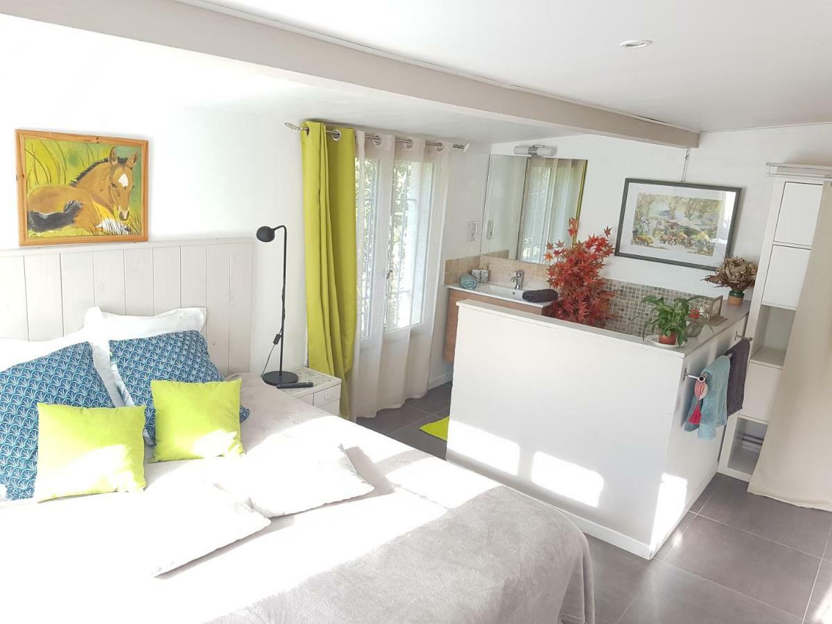 Chambre D'Hote - Mas Le Barret อาร์ลส์ ภายนอก รูปภาพ