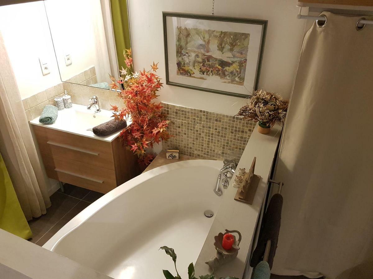 Chambre D'Hote - Mas Le Barret อาร์ลส์ ภายนอก รูปภาพ